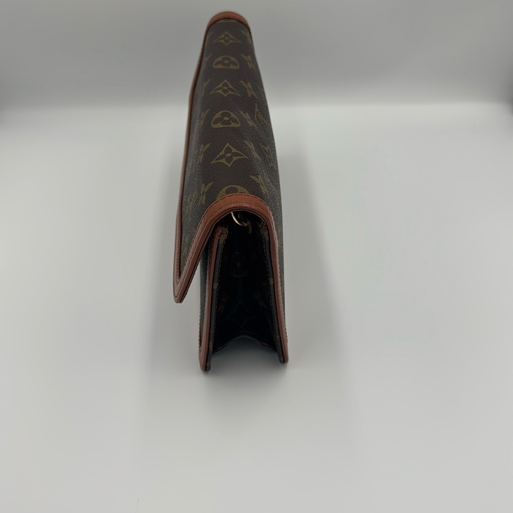 Louis Vuitton Pochette Dame Clutch - Picture 4 of 11